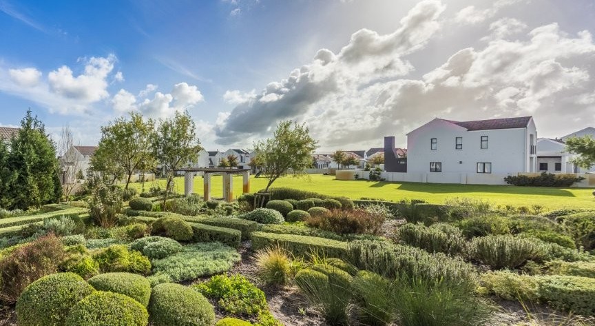 3 Bedroom Property for Sale in Jakarandas Western Cape